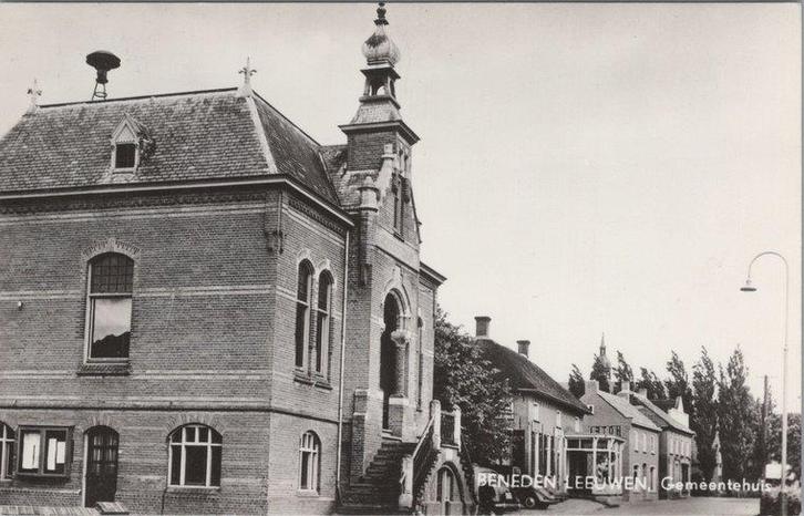 BENEDEN LEEUWEN - Gemeentehuis, Verzamelen, Ansichtkaarten | Nederland, Verzenden