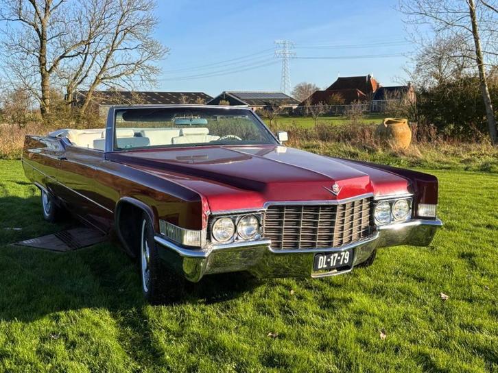 Trouwauto hurenCadillac Coupe DeVille 69 (Alleen Friesland), Diensten en Vakmensen, Verhuur | Auto en Motor, Trouwauto, Met chauffeur