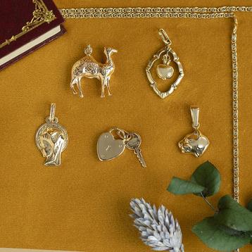 Gouden vintage panter hanger 14 krt beschikbaar voor biedingen