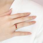 Ring - 18 karaat Geel goud - 0.71ct. tw. Robijn - Diamant, Nieuw