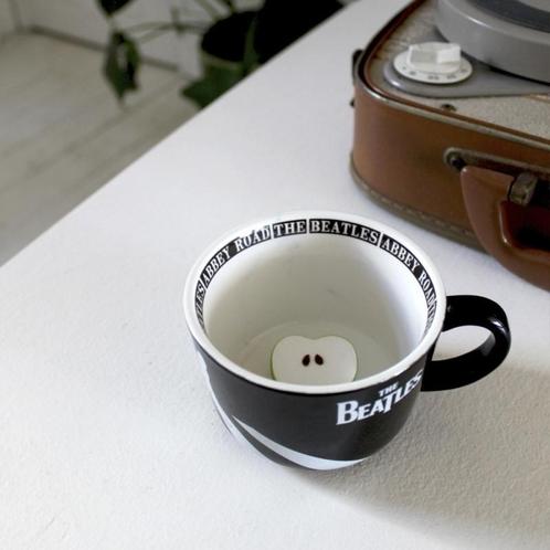 Beatles Mok - Abbey Road - House of Disaster, Huis en Inrichting, Keuken | Servies, Kop(pen) en/of Schotel(s), Nieuw, Keramiek