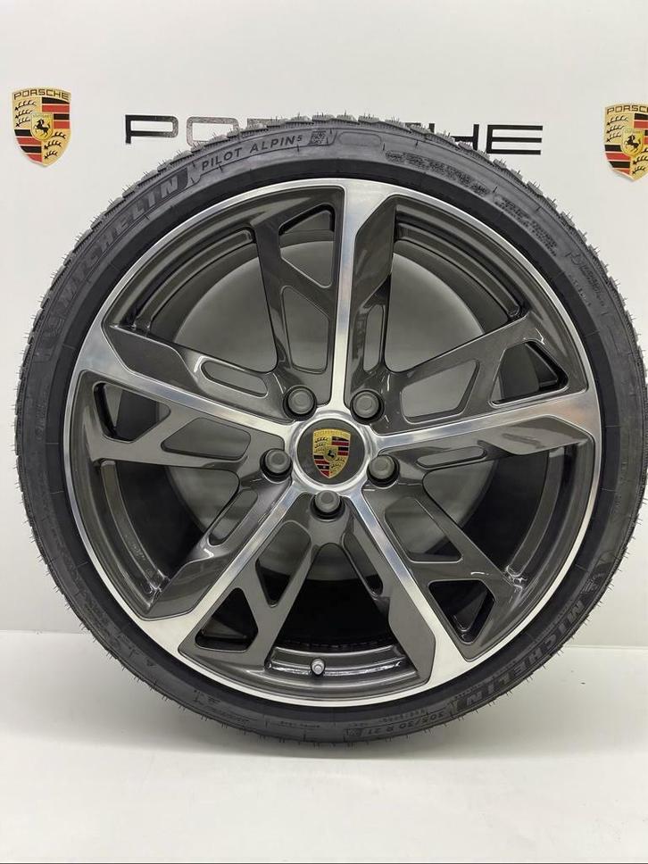 Porsche Taycan/Cross ORIGINELE 21inch winterset NIEUW !, Auto-onderdelen, Banden en Velgen, 21 inch, Winterbanden, 305 mm, Personenwagen