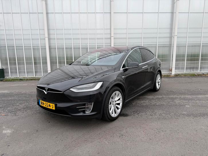 Tesla Model X 2017 Zwart, Auto's, Tesla, Dealer onderhouden, Onderhoudsboekje, SUV of Terreinwagen, BTW verrekenbaar, Vierwielaandrijving