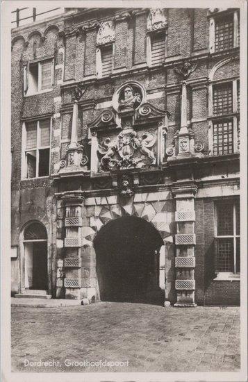DORDRECHT - Groothoofdspoort, Verzamelen, Ansichtkaarten | Nederland, Verzenden