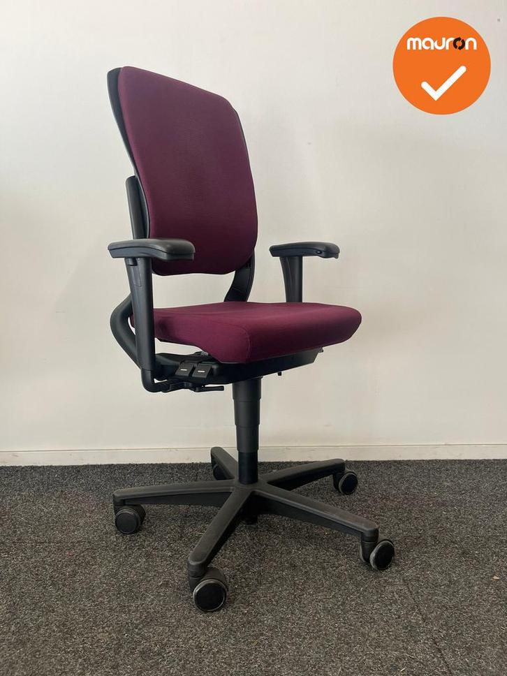 Ahrend 230 - Hoge rug  - Bordeaux rode stoffering - Zwart vo, Zakelijke goederen, Kantoor en Winkelinrichting | Kantoormeubilair en Inrichting