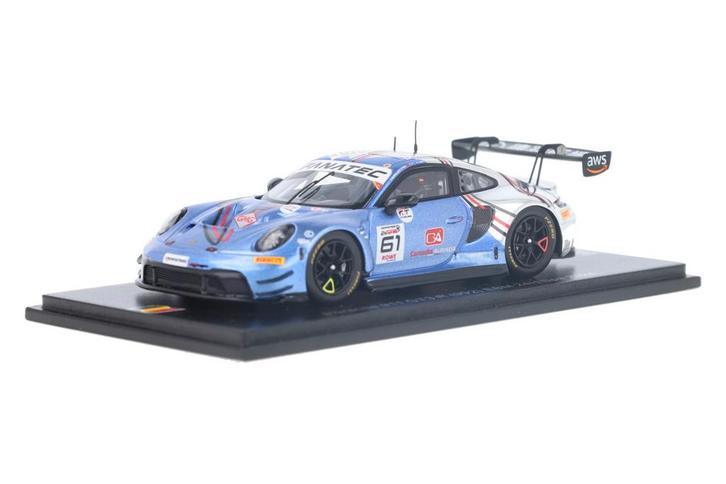 Porsche 911 (992) GT3 R SB833 Spark Models  Modelauto 1:43, Hobby en Vrije tijd, Modelauto's | 1:43, Verzenden