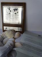 Medaillion Apollo 11 - metaal afkomstig van de Apollo, Antiek en Kunst, Antiek | Wandborden en Tegels