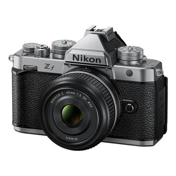 Nikon Z f Silver + 40mm SE beschikbaar voor biedingen