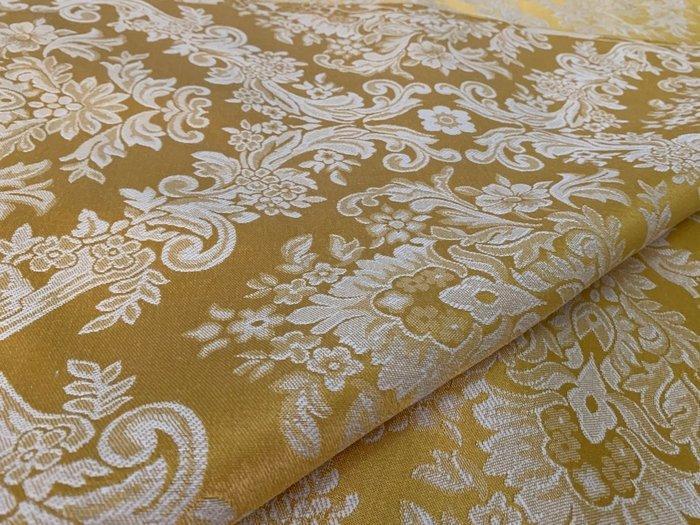 Oud Goud in Weefsel: Een Damast van Licht en Herinnering -, Antiek en Kunst, Antiek | Kleden en Textiel