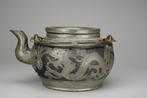 Egg-bun pot  - Yixing Teapot - Pewter Dragons - China -