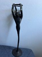Corry Ammerlaan - Beeldje, Circel - 28 cm - Brons