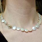 Parel collier met gouden slot | 42 cm (vintage, sierslot), Gebruikt, Overige kleuren, Ophalen of Verzenden, Met edelsteen