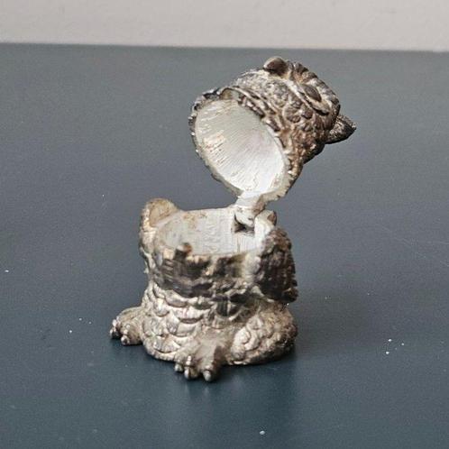 Pillendoosje (4) - diertjessenkastjes - Legering, Antiek en Kunst, Curiosa en Brocante