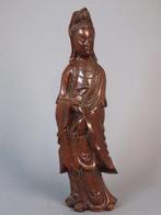 Large Standing Guanyin with Long Gown - 19th Century -, Antiek en Kunst