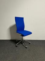 Ahrend - 350 - Vergaderstoel - Blauw gestoffeerd, Vergader- of Presentatieruimte, Ophalen of Verzenden, Gebruikt, Stoel