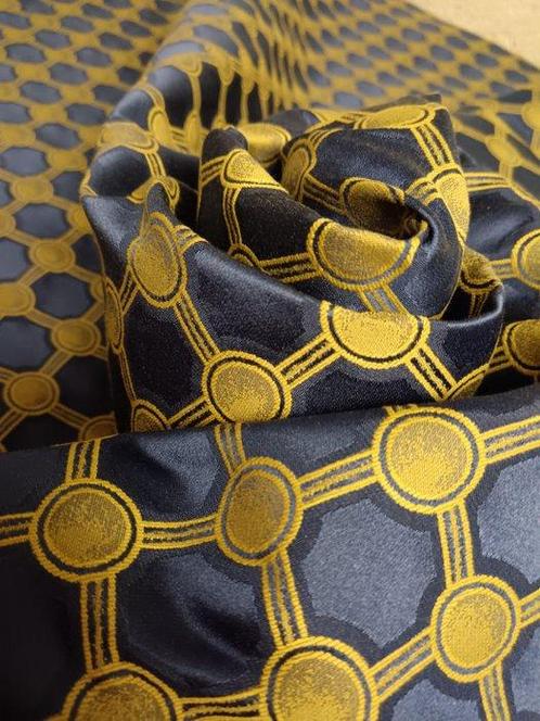Zijden damast meets 7,50x1,50 m - Textiel - 750 cm - 150 cm, Antiek en Kunst, Antiek | Kleden en Textiel