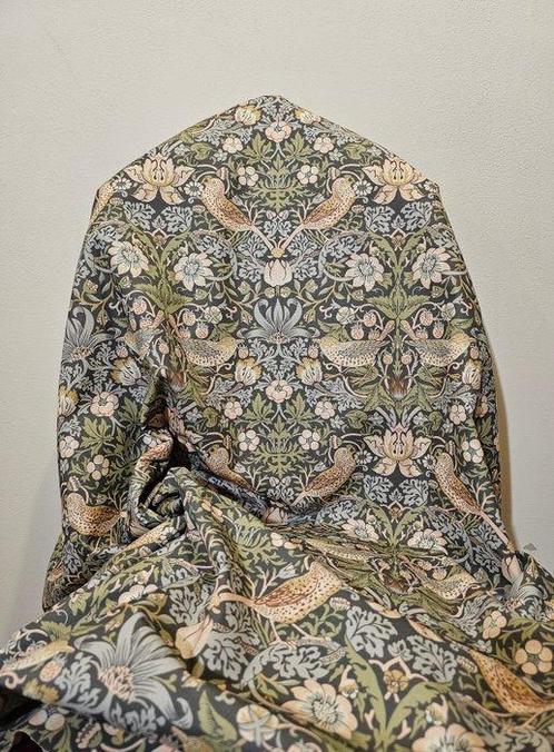 Stof William Morris Engels Strawberry Thief - 300x280cm -, Antiek en Kunst, Antiek | Kleden en Textiel