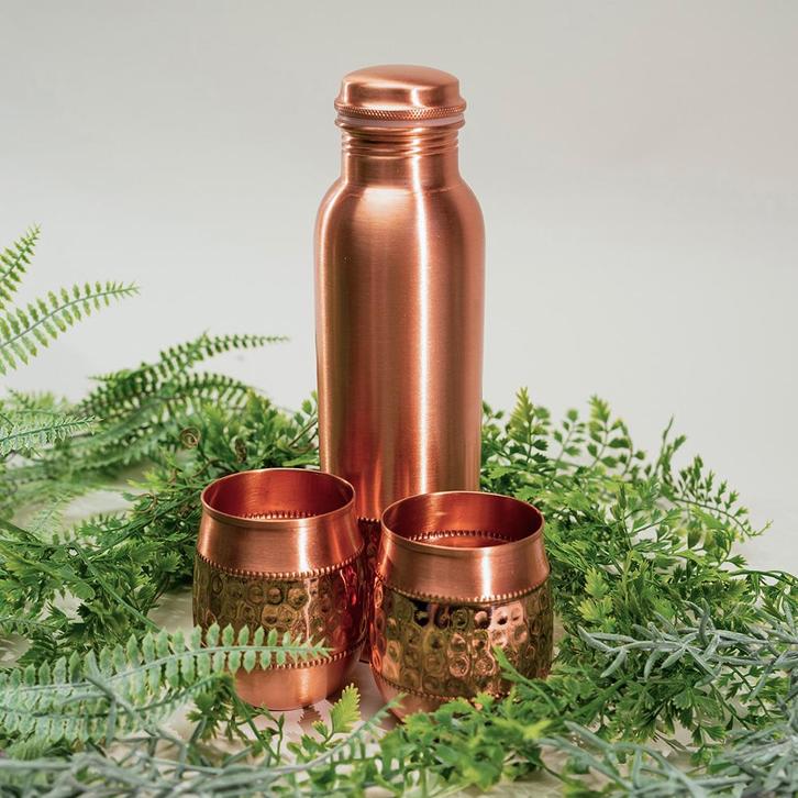 Puur koperen set van fles met 2 bolle bekers sequence ± 950, Huis en Inrichting, Keuken | Keukenbenodigdheden, Ophalen of Verzenden
