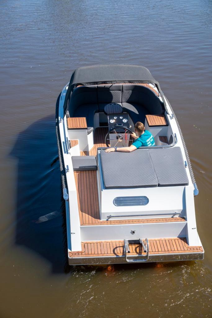 Reitdieper 735 Tender | Suzuki 100 pk | Met open doorloop |, Watersport en Boten, Sloepen, Buitenboordmotor, 70 pk of meer, 6 meter of meer