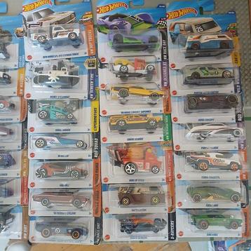 Hot Wheels 1:64 - Modelauto (35) - Assorted Hot Wheels beschikbaar voor biedingen