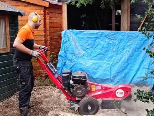 Stobbe frezen | Boomstronk verwijderen, Diensten en Vakmensen, Tuinmannen en Stratenmakers, Tuinonderhoud of Snoeiwerk, Garantie