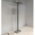 (MDK-106553) Waldmann uplighter staande lamp grijs met vo..., Huis en Inrichting, Ophalen of Verzenden, Gebruikt