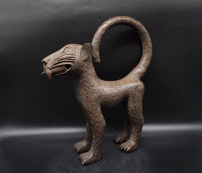 Grand léopard - sculptuur - oba - Benin (Zonder, Antiek en Kunst, Kunst | Niet-Westerse kunst