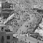 Andreas FEININGER - Coney Island Beach on the Fourth of July