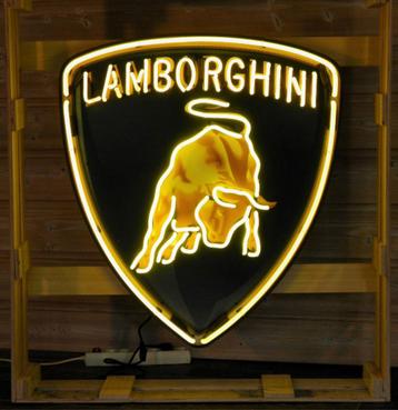 Lamborghini Neon Verlichting - Met Achterplaat - 80 x 90 cm beschikbaar voor biedingen