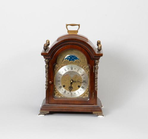 Houten tafelklok naar 18e eeuws model, Duitsland 20e eeuw, Antiek en Kunst, Antiek | Klokken