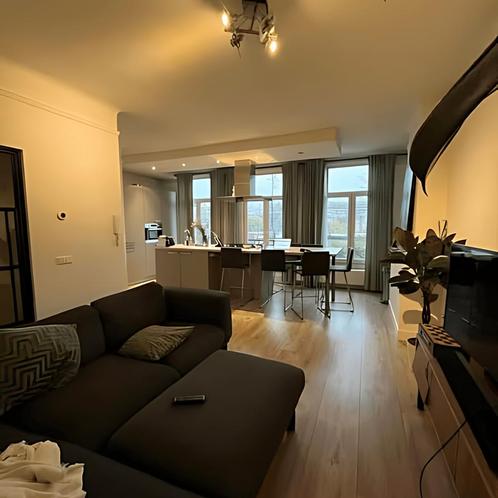 Appartement met balkon en monument, Huizen en Kamers, Huizen te huur, Direct bij eigenaar, Amsterdam, Appartement