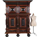 Zeer monumentale 4-deurskast ca 1680 in palissander en ebben, Antiek en Kunst, Antiek | Meubels | Kasten, Ophalen of Verzenden