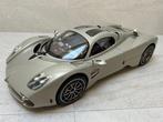 Pocher 1:8 - Modelauto - Pagani Utopia, Hobby en Vrije tijd, Modelauto's | 1:5 tot 1:12, Nieuw