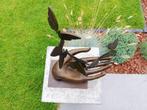 Beeldje - Butterfly release - Brons
