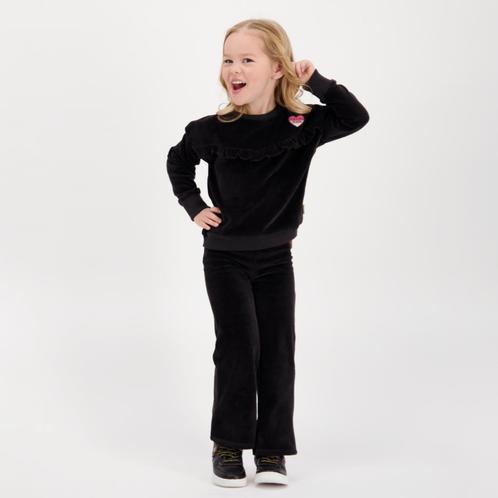 Velvet ruffle sweater zwart  Naila  Vingino Maat 104, Kinderen en Baby's, Kinderkleding | Maat 104, Meisje, Nieuw, Trui of Vest