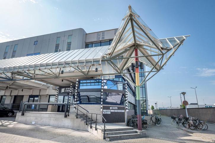 Kantoor-/praktijkruimte 23 m2 in het centrum van Leeuwarden, Zakelijke goederen, Bedrijfs Onroerend goed, Kantoorruimte, Huur
