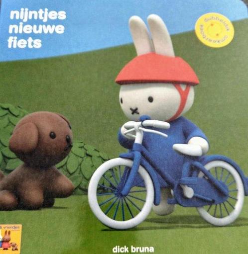 Nijntjes nieuwe fiets/Eieren zoeken 9789056477691 Dick Bruna, Boeken, Kinderboeken | Jeugd | 10 tot 12 jaar, Gelezen, Verzenden