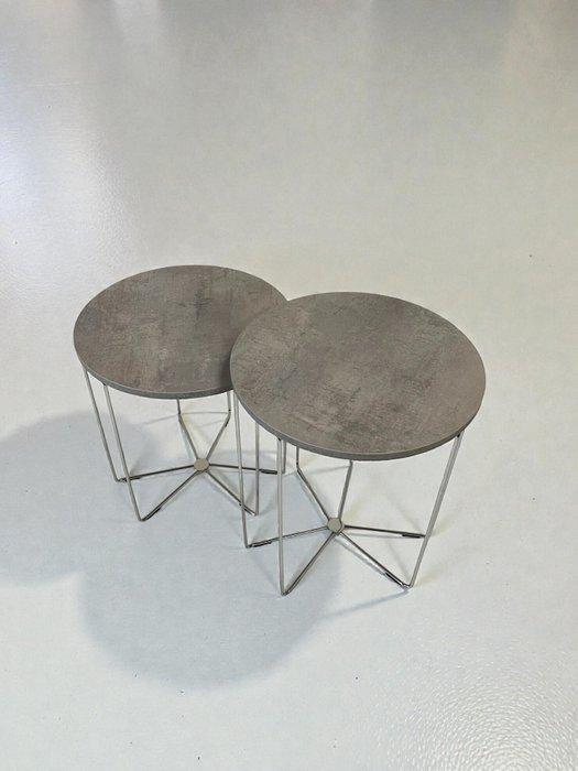 Maconi - Bijzettafel (2) - Silver - metallo cromato/laminato, Antiek en Kunst, Kunst | Designobjecten