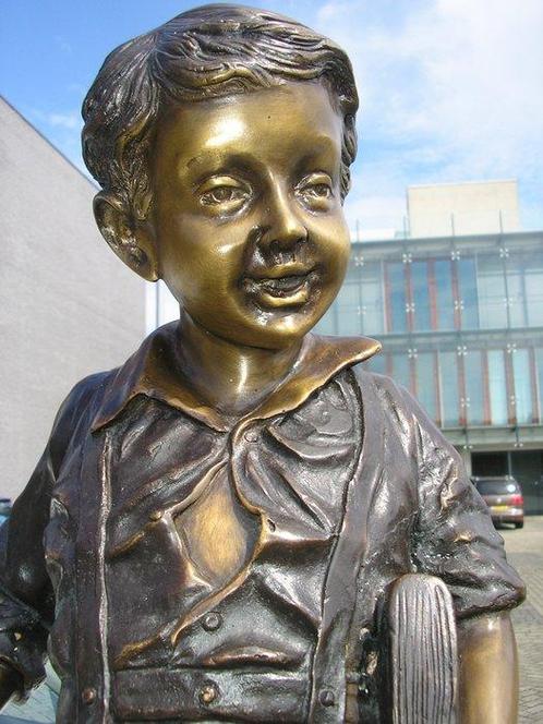 Beeld, Schitterend Bronzen XXL Beeld Jongen met Voetbal 8, Antiek en Kunst, Curiosa en Brocante