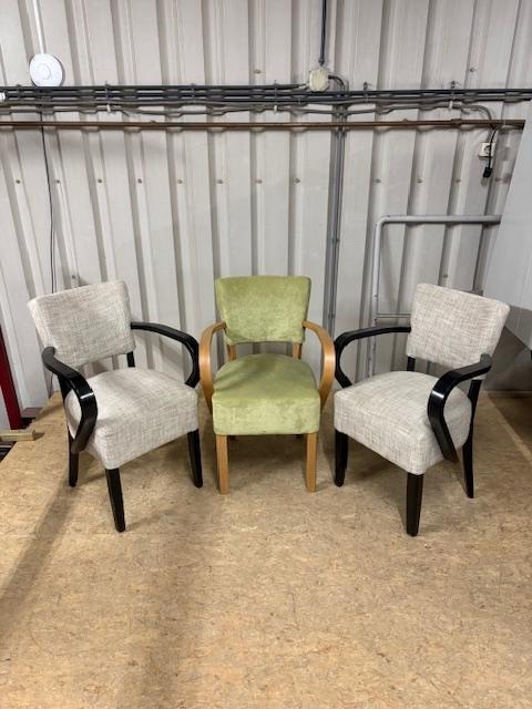 ZGAN Showmodel Stoelen (3 stuks) Vintage/Café, Huis en Inrichting, Stoelen, Ophalen