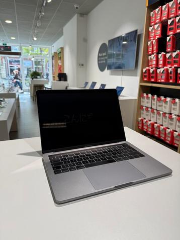 Macbook Pro 13.3 2017 beschikbaar voor biedingen