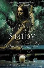 Magic Study 9780778302438 Maria V. Snyder, Boeken, Gelezen, Maria V. Snyder, Verzenden