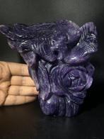 Paars fluoriet pauw op roos Met de hand gesneden kristallen