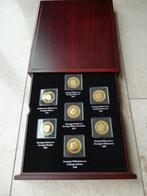 Nederland - Mahoniehouten box met 14 zwaar vergulde, Postzegels en Munten