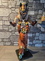 Jun Asilo - Jun Asilo - Figuur - Clown met clown op