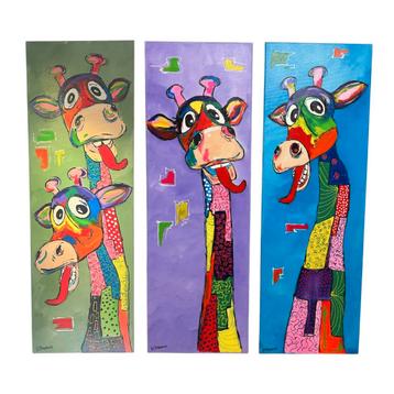 Set van 3 schilderijen met giraffen - groen, paars en blauw beschikbaar voor biedingen