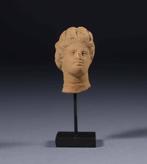 Oud-Grieks Terracotta Vrouwelijk hoofd - 4 cm