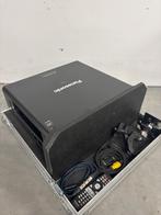 Panasonic PT-DZ6710 & PT-DZ680 – 6 stuks in flightcase’s, Ophalen, Gebruikt, Panasonic, DLP