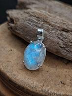 Uniek sieraad in 925 sterlingzilver met maansteen