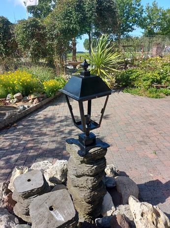 Kleine herenhuislamp op console verzinkt en 2 laags gecoat beschikbaar voor biedingen